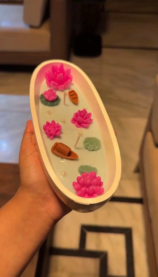 Lotus concrete candle